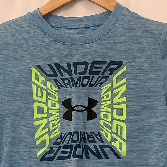 Boys Under Armour Short Sleeve Blue Graphic T-Shirt Size 7 EUC - Picture 2 of 6